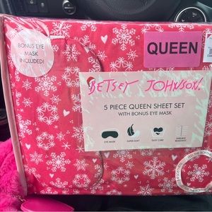Betsey Johnson Christmas Sheet set